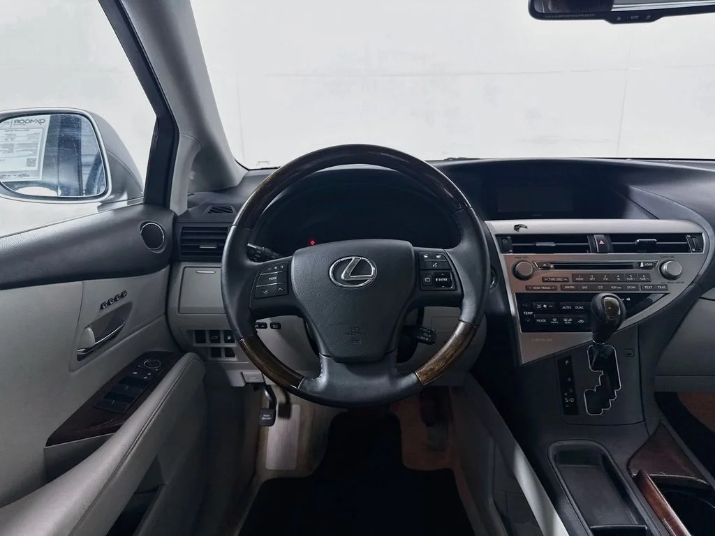 Used 2012 Tungsten Pearl Lexus Base image 21