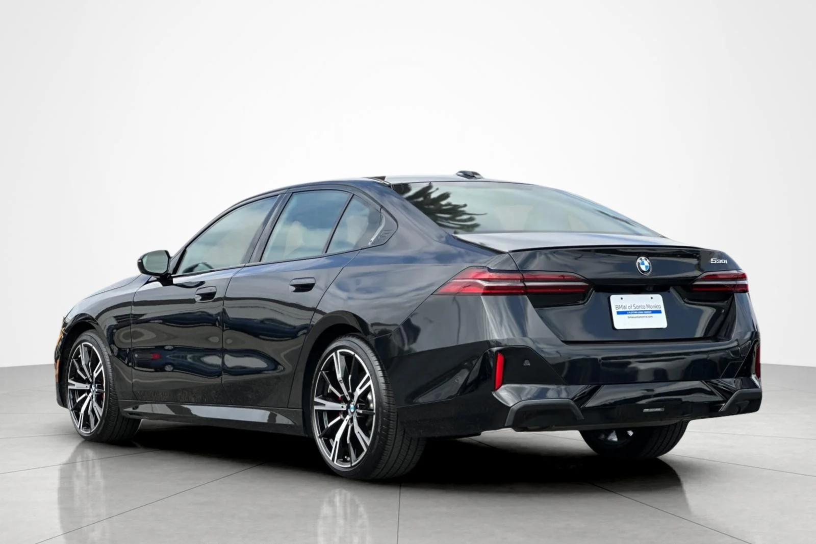 Certified Used 2026 Black Sapphire Metallic BMW 530i image 3