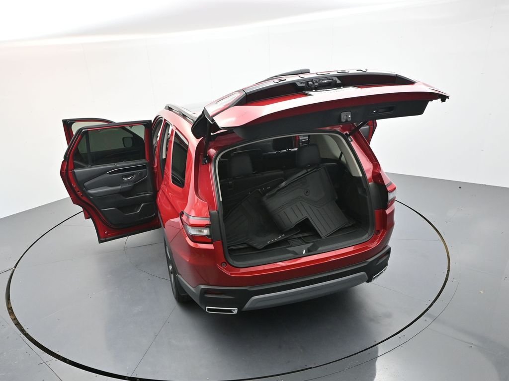 Used 2025  Honda Touring image 38