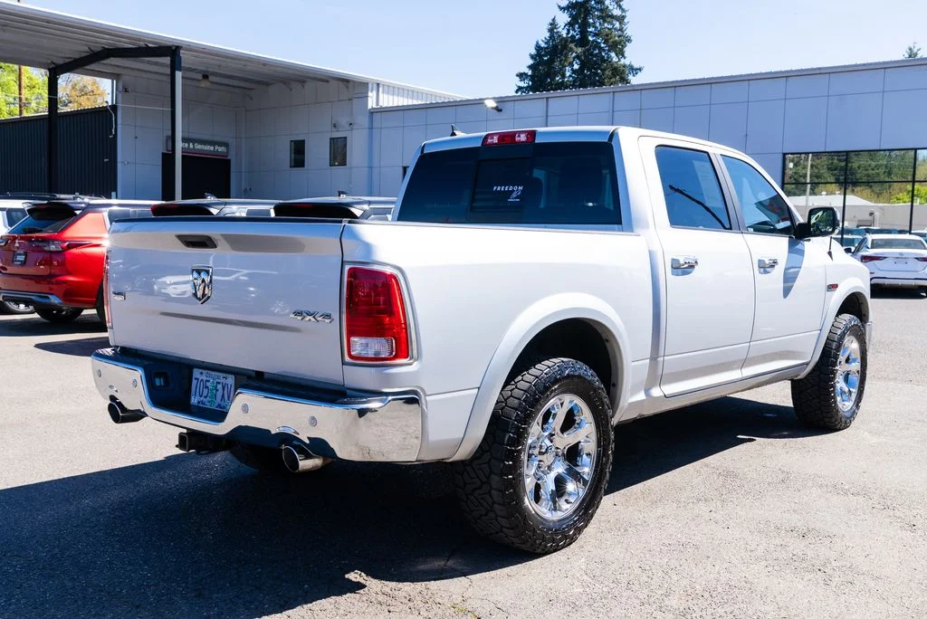 Used 2018 Silver Ram Laramie image 7