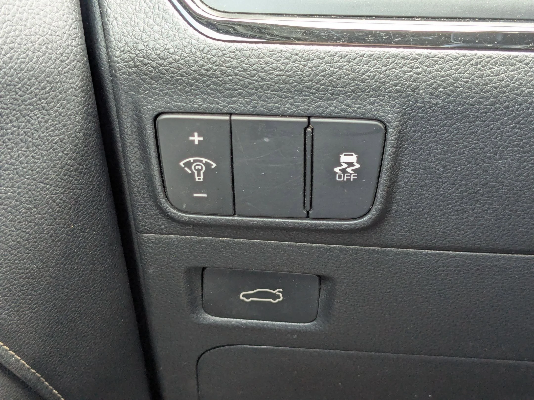 Used 2025 Yacht Blue Kia GT-Line image 16
