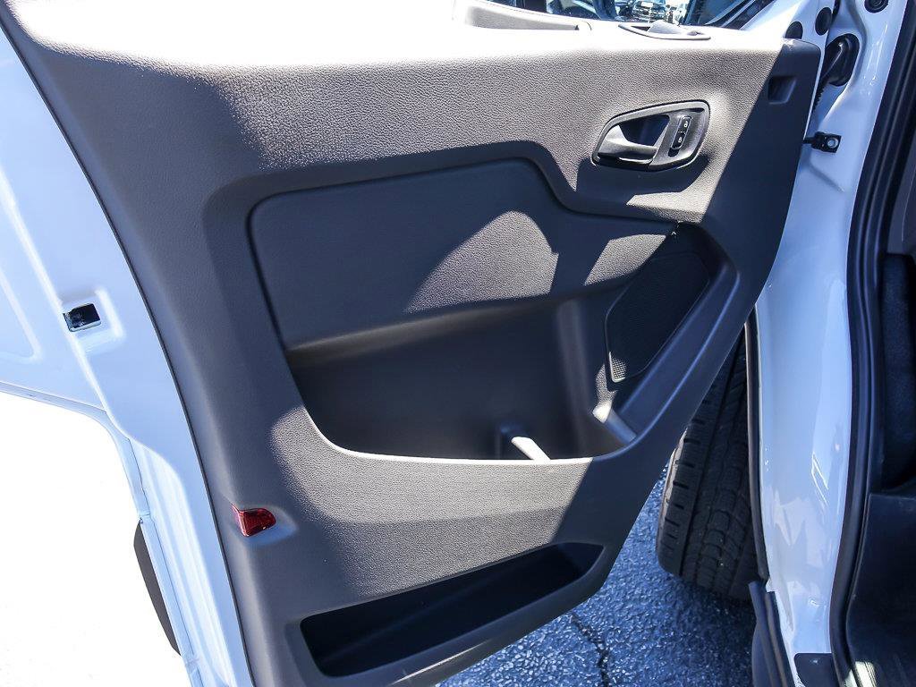 Used 2025 White Ford Base image 23