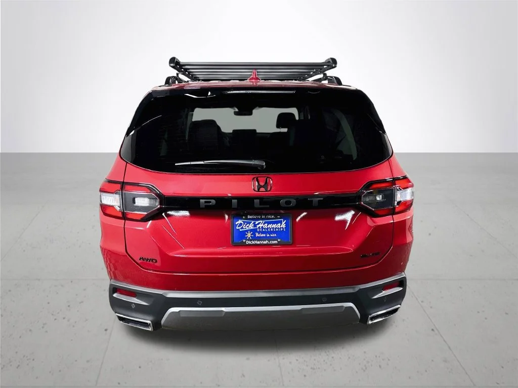 New 2026 Radiant Red Metallic II Honda Elite image 7