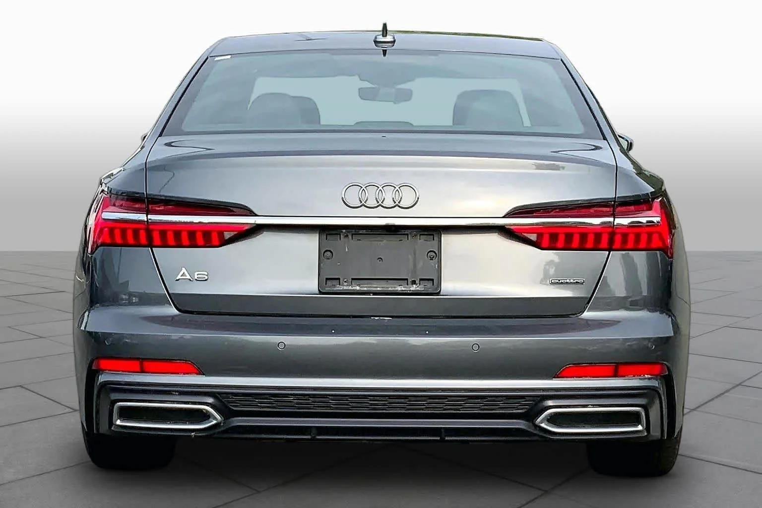 Used 2019 Daytona Gray Pearl Effect Audi Premium Plus image 5