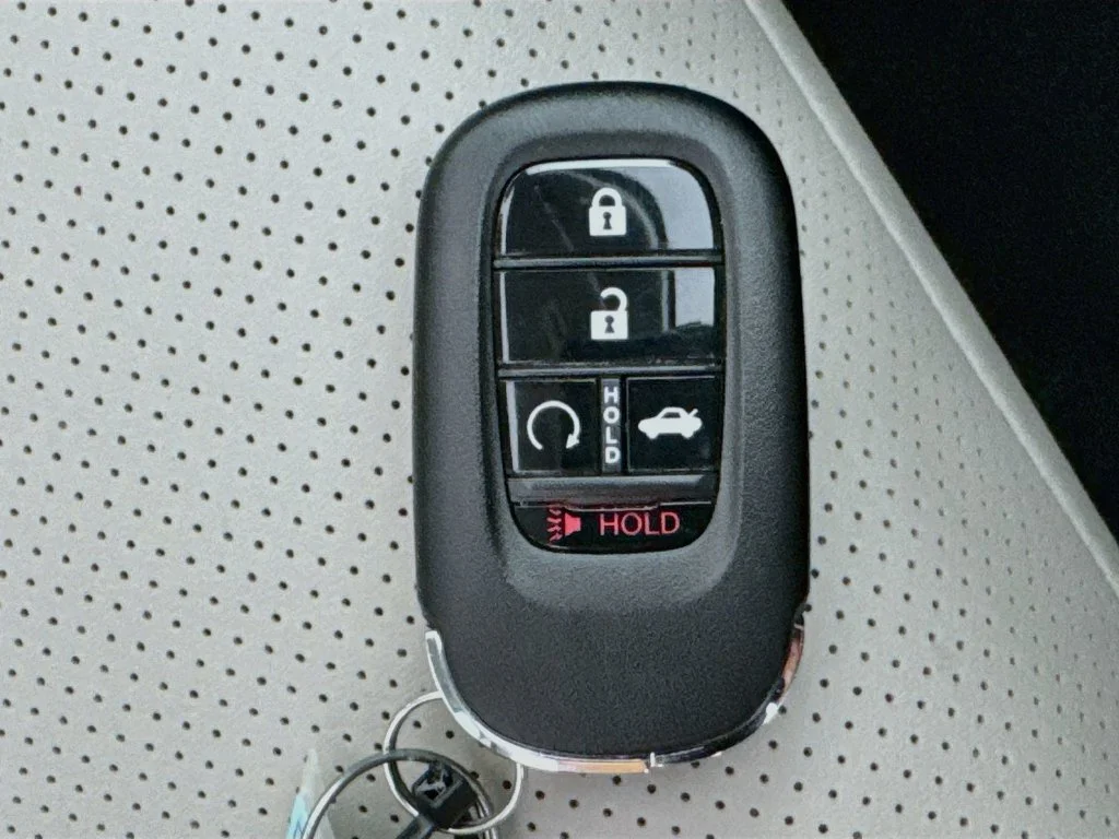 New 2026 Urban Gray Pearl Honda EX-L image 36