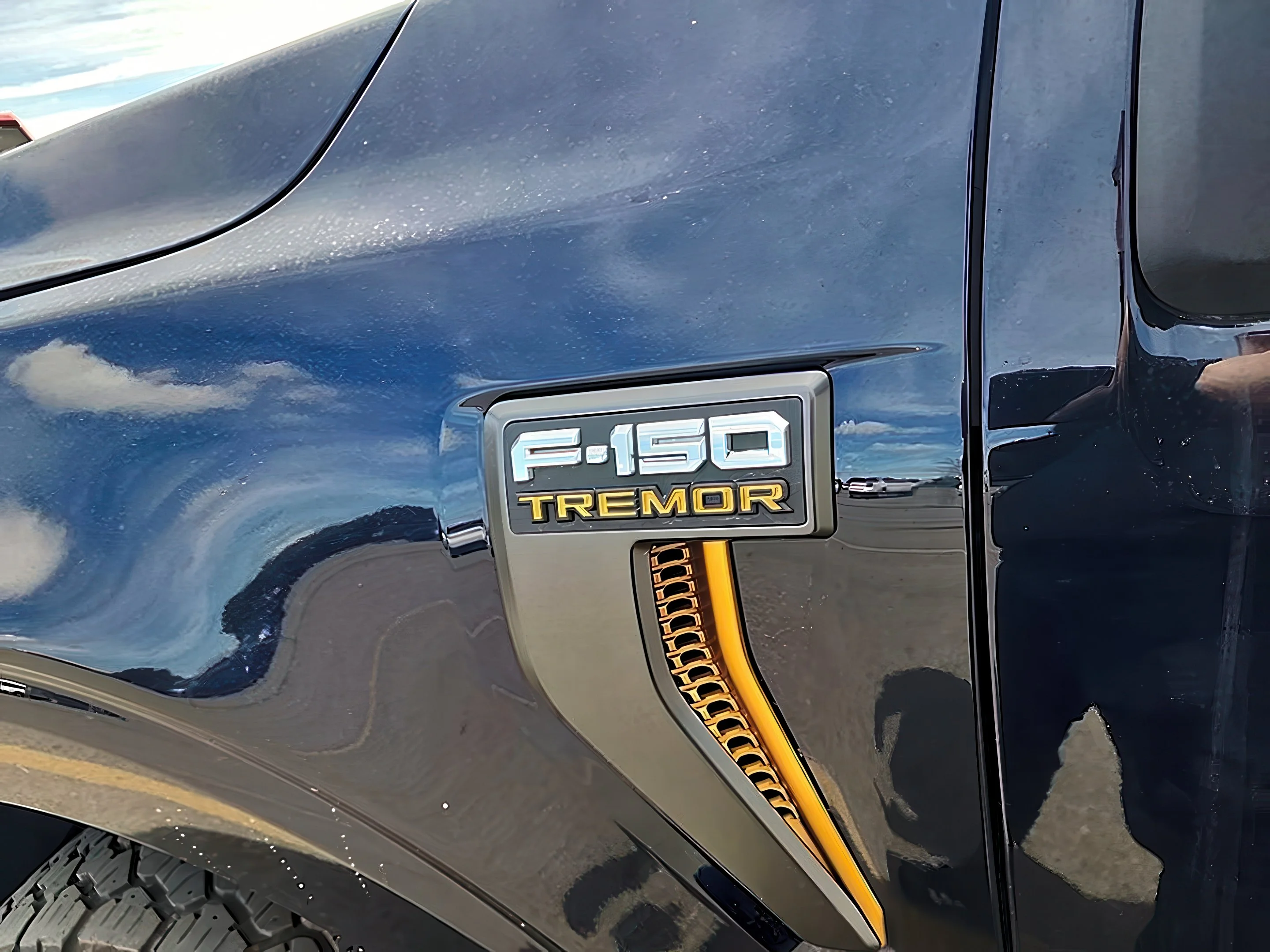 2023 Ford F-150 Tremor - Photo 14