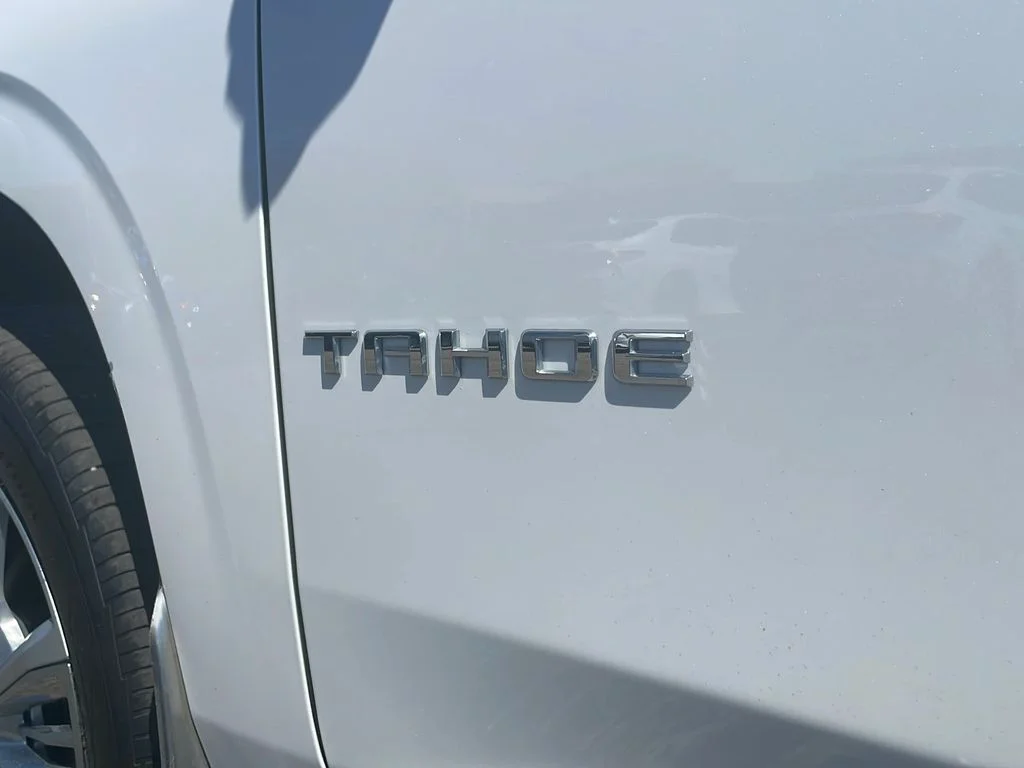 Used 2021 Iridescent Pearl Tricoat Chevrolet High Country image 34
