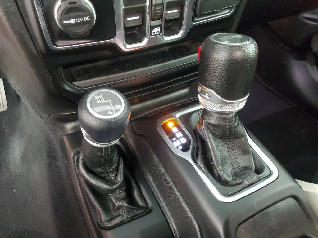 Used 2022 Red Jeep Unlimited Sport S image 17