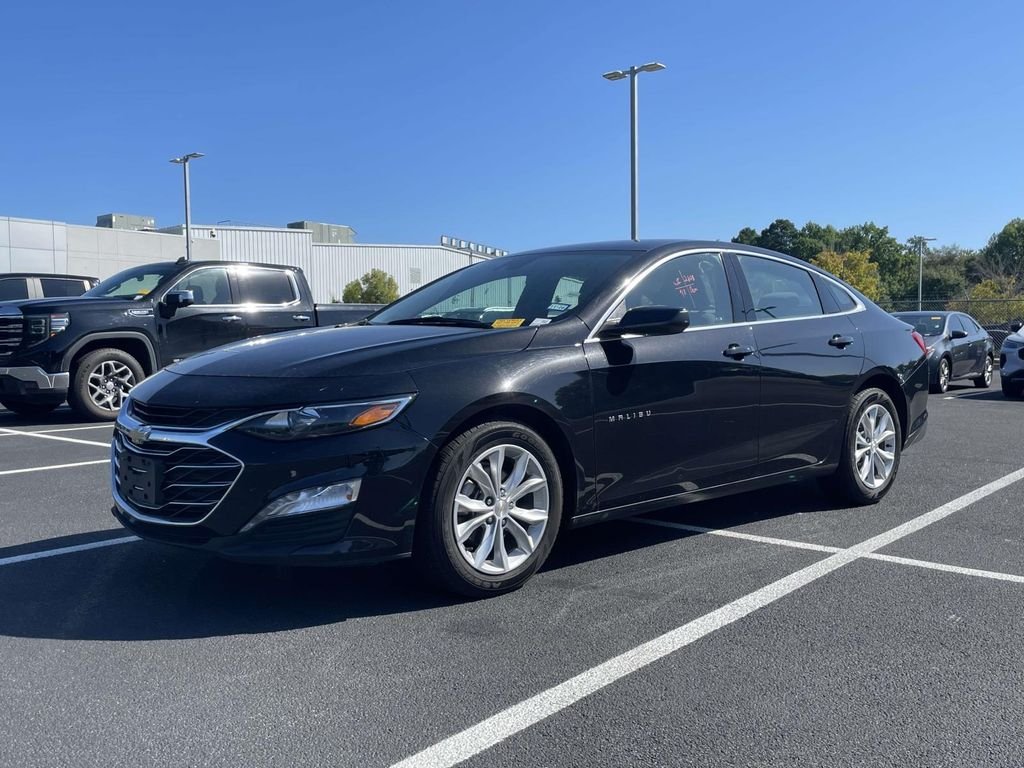 Used 2025 Black Chevrolet LT image 4