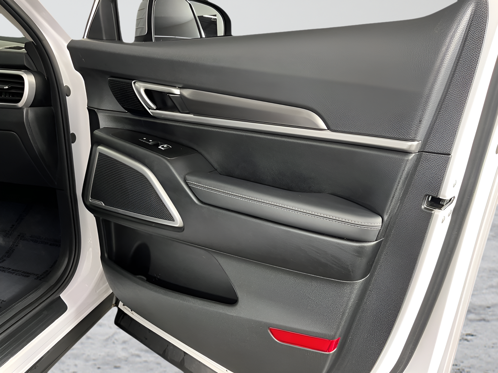 2024 Kia Telluride S - Photo 16