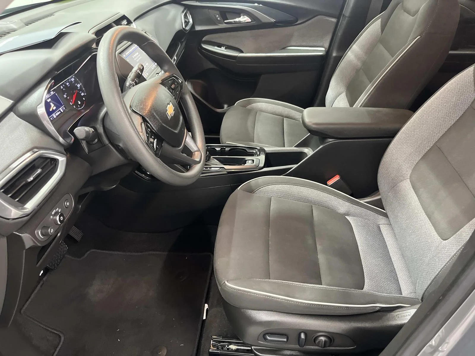 Used 2023 STERLING GRAY METALLIC Chevrolet LT image 12