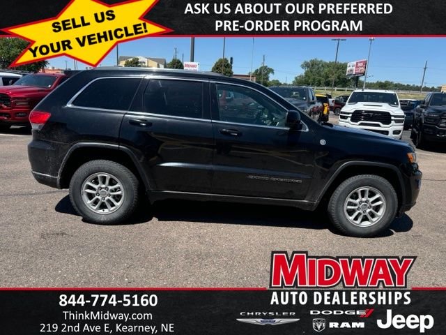 Used 2018 Black Jeep Laredo E image 5