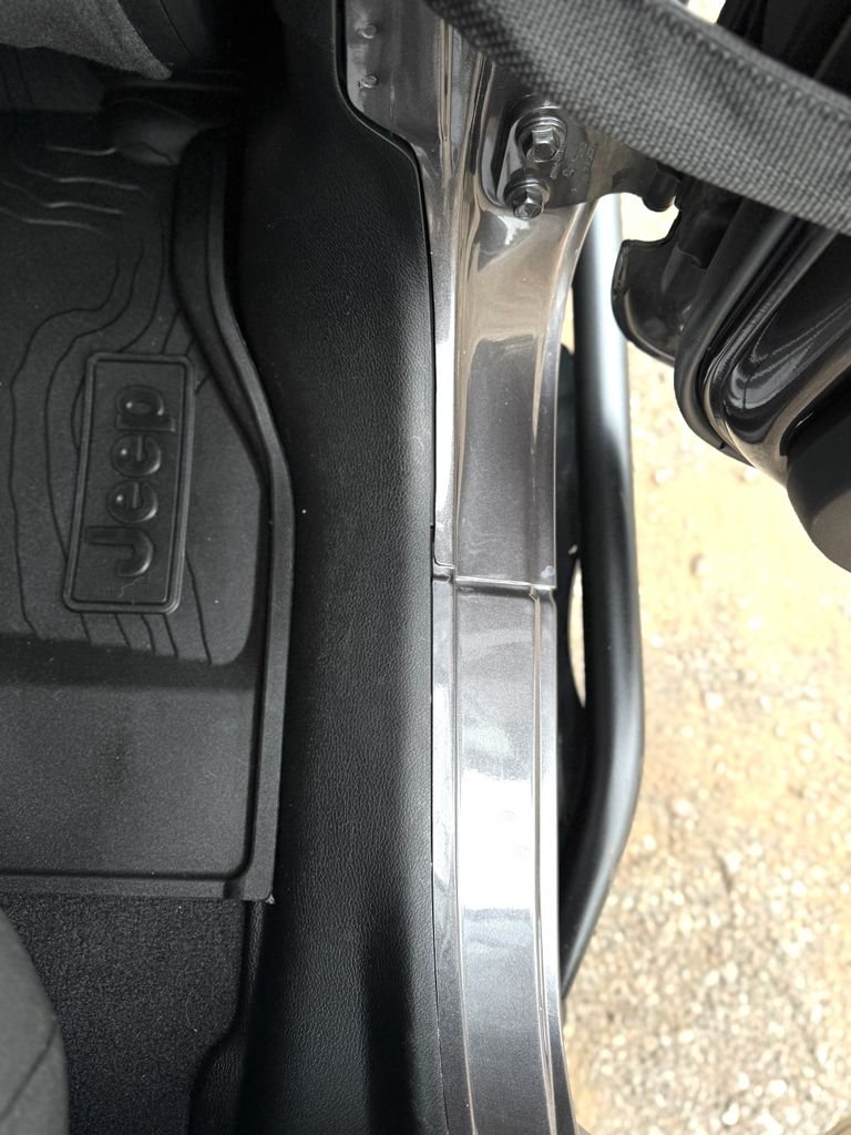 Used 2018 Granite Crystal Metallic Clearcoat Jeep Unlimited Sport S image 34