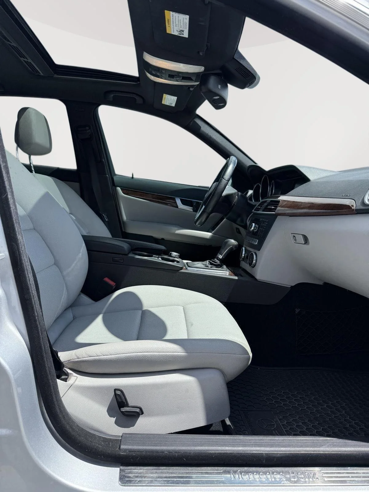 Used 2013 Iridium Silver Metallic Mercedes-Benz C 300 Luxury image 16