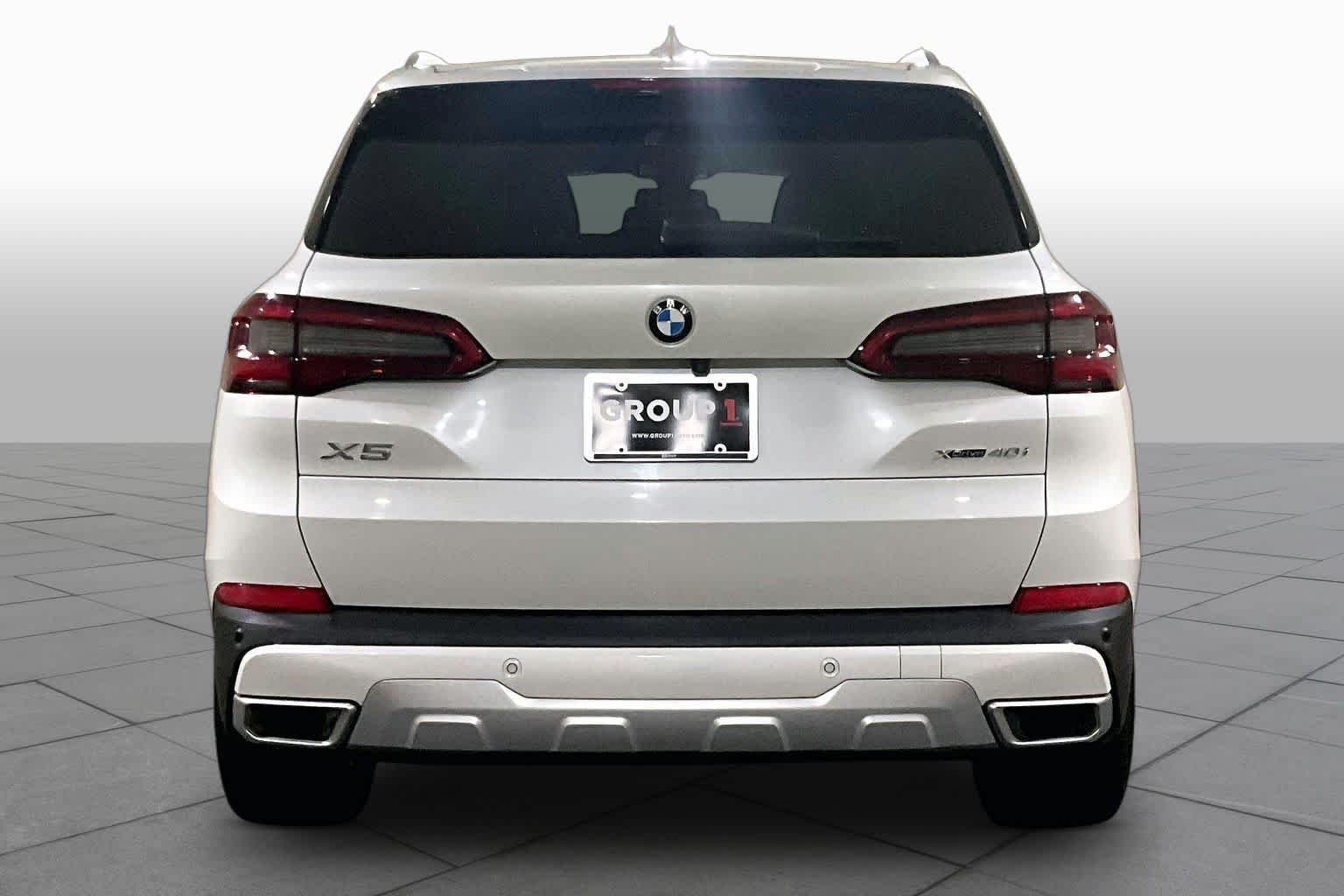 Used 2019 Mineral White Metallic BMW xDrive40i image 4