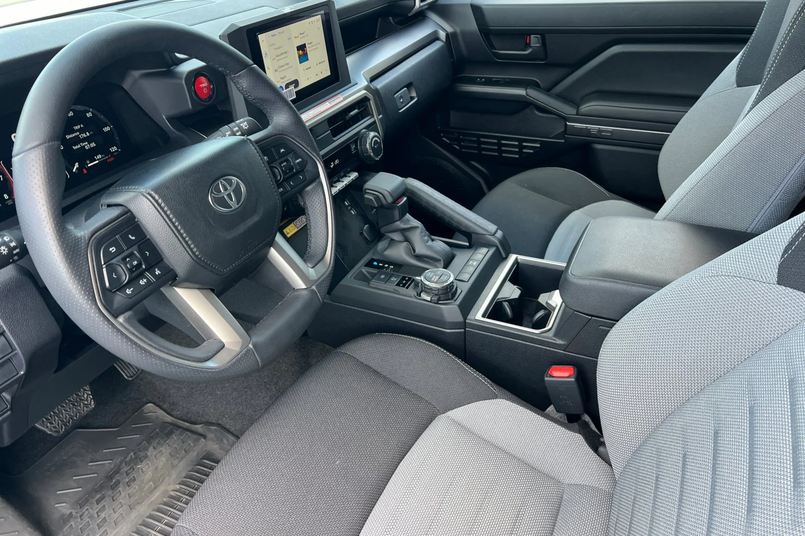 2025 Toyota 4Runner TRD Off-Road - Photo 9