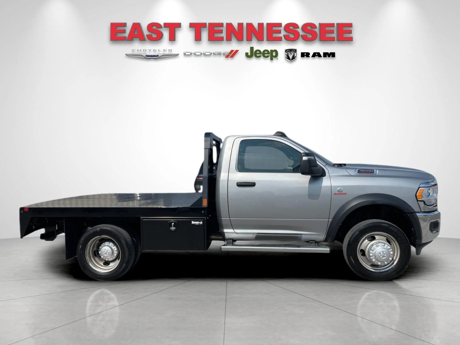 Used 2024 Silver Ram Tradesman image 2