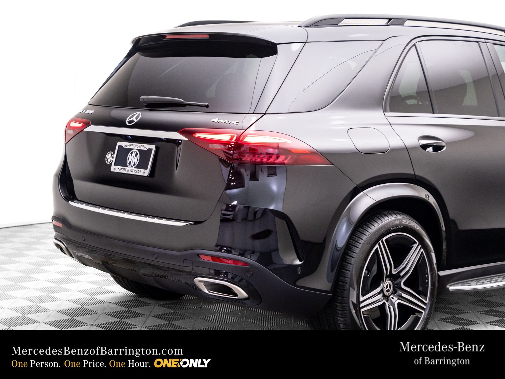 New 2026 Black Mercedes-Benz GLE 580 image 43