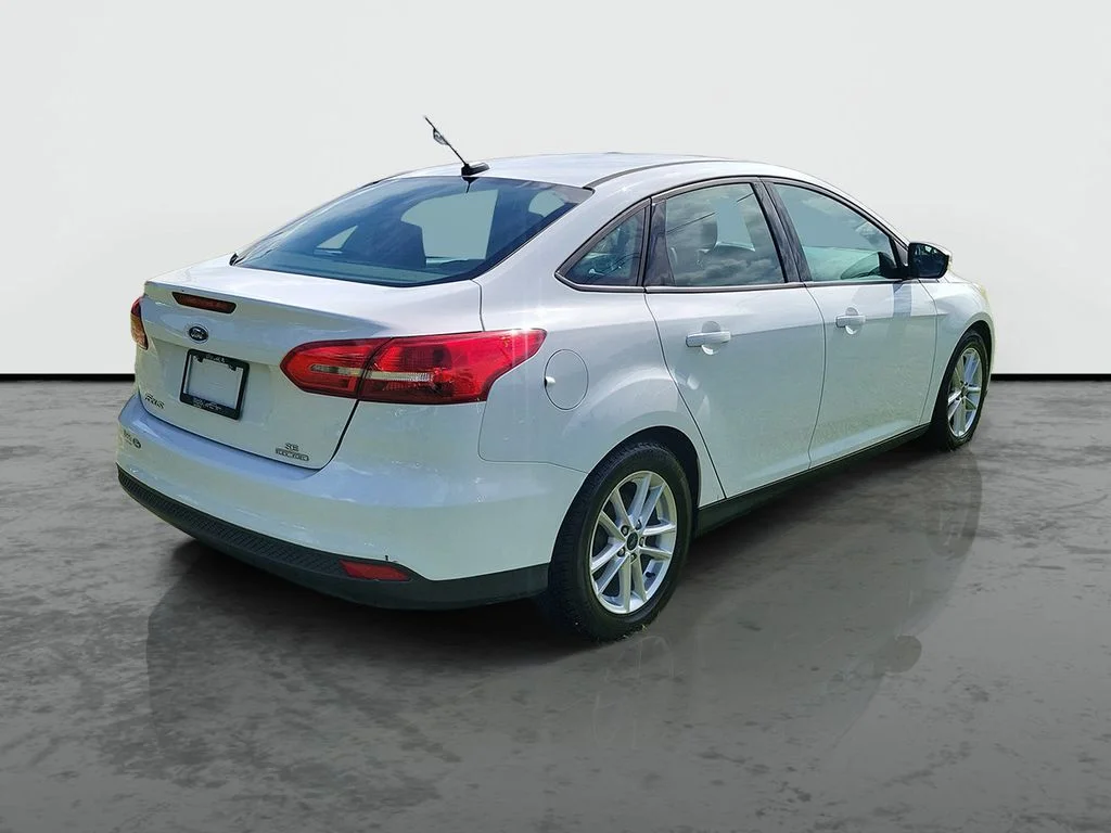 Used 2016 Ford Focus SE with VIN 1FADP3F2XGL340925 for sale in Live Oak, FL