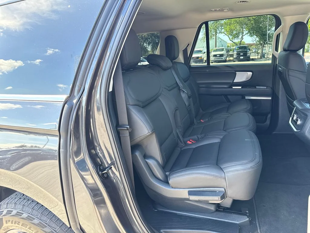 Certified Used 2025 Gray Ford Active image 29