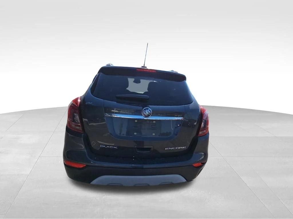 Used 2018 Gray Buick Preferred image 10