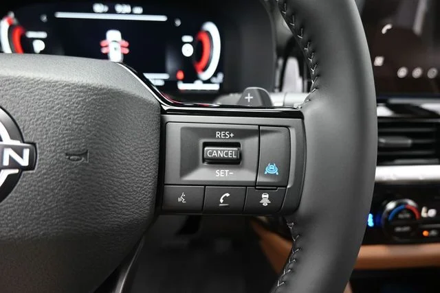 New 2026 Super Black Nissan Platinum image 21
