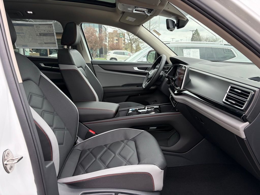 New 2026 Opal White Pearl Volkswagen Peak Edition image 11