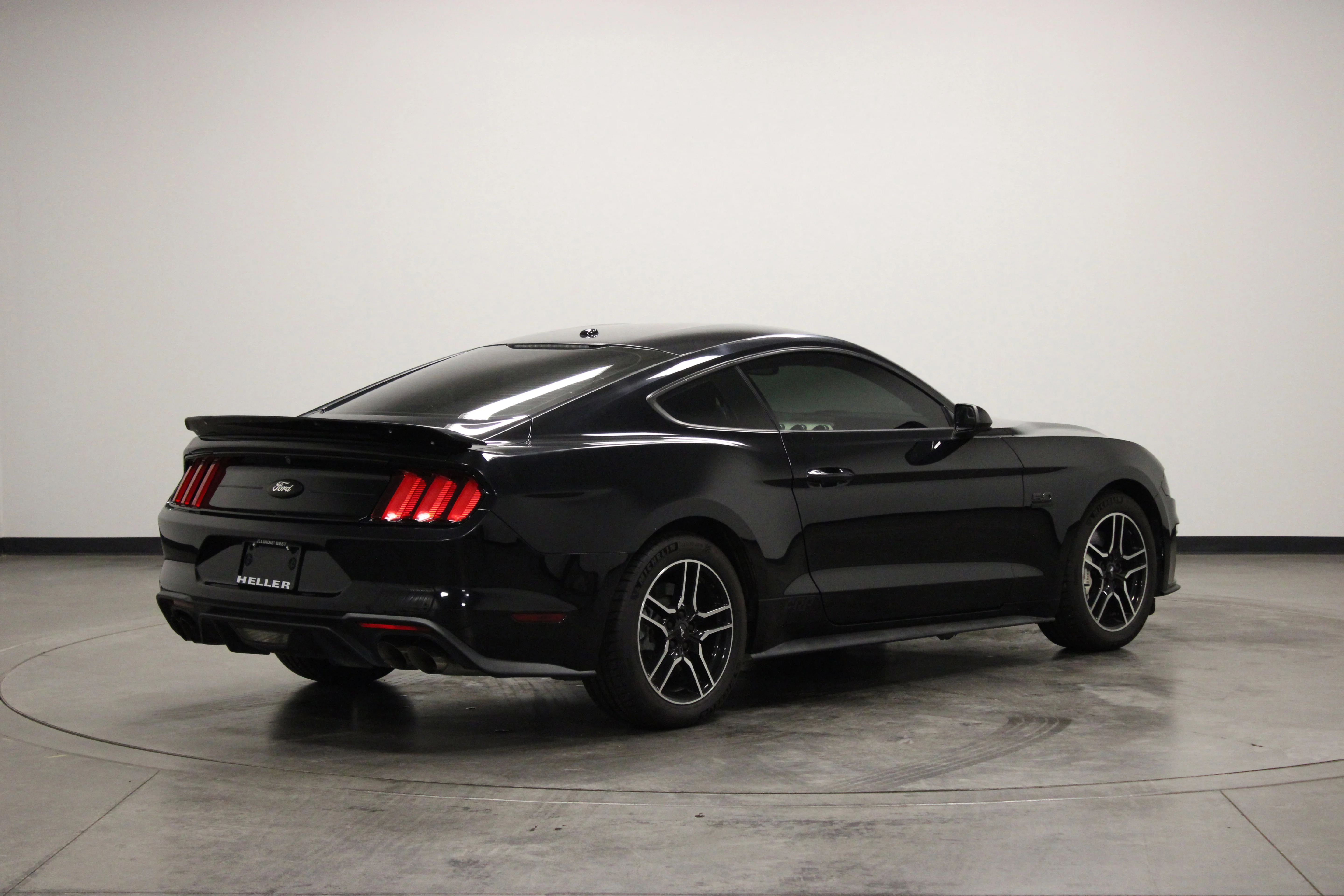Used 2019 Shadow Black Ford GT image 8