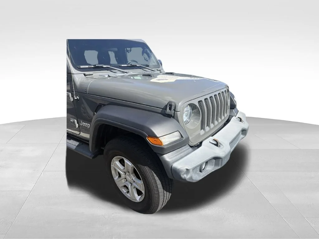 Used 2020 Gray Jeep Unlimited Sport S image 21