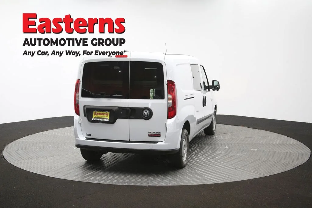Used 2022 White Ram Base image 36