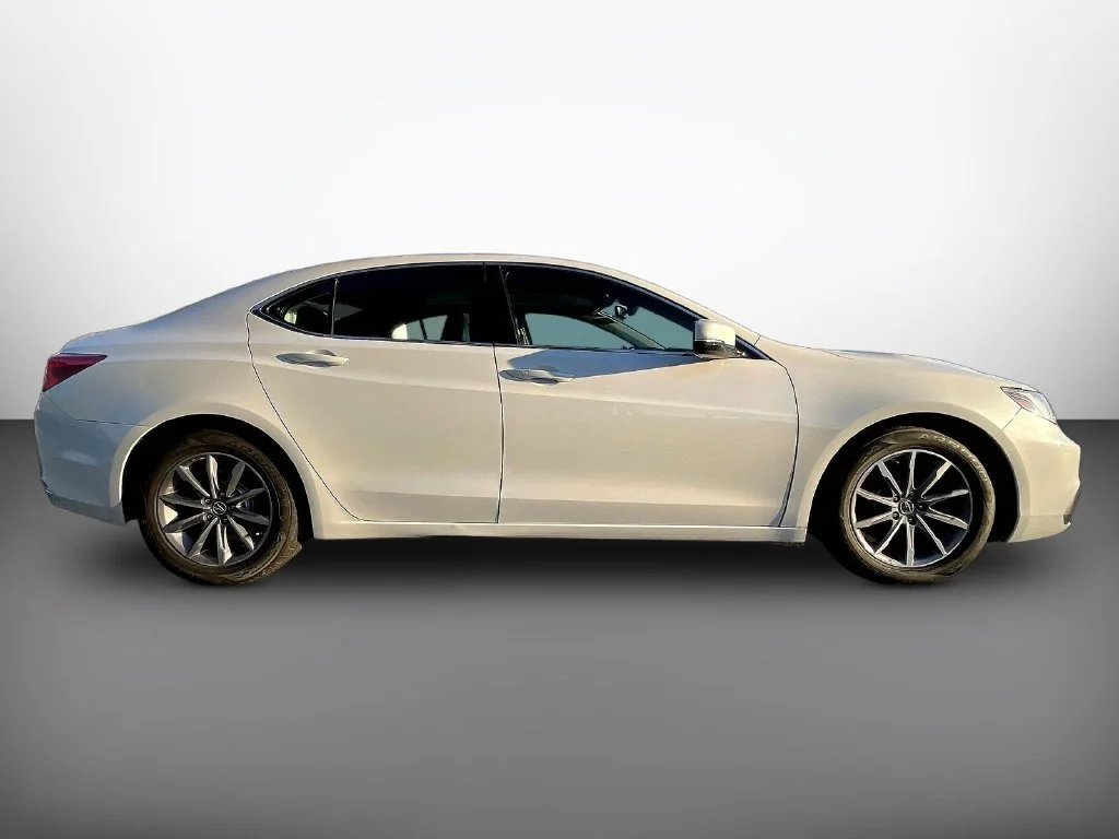 Used 2019 Platinum White Pearl Acura 2.4L image 7