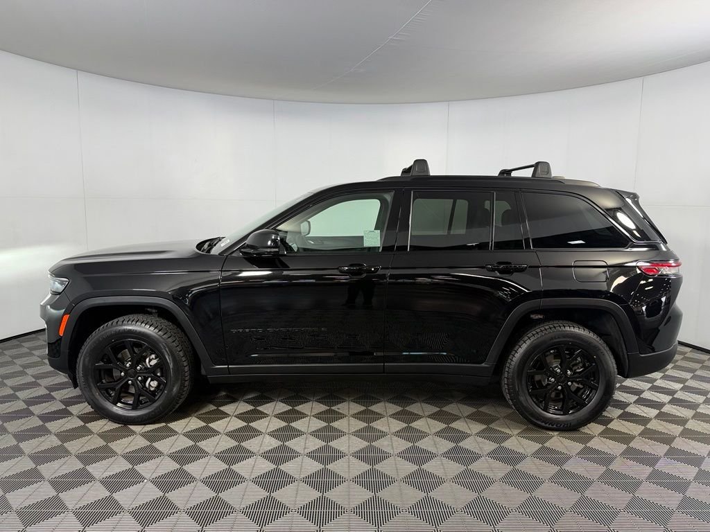 Certified Used 2024 Black Jeep Altitude image 10