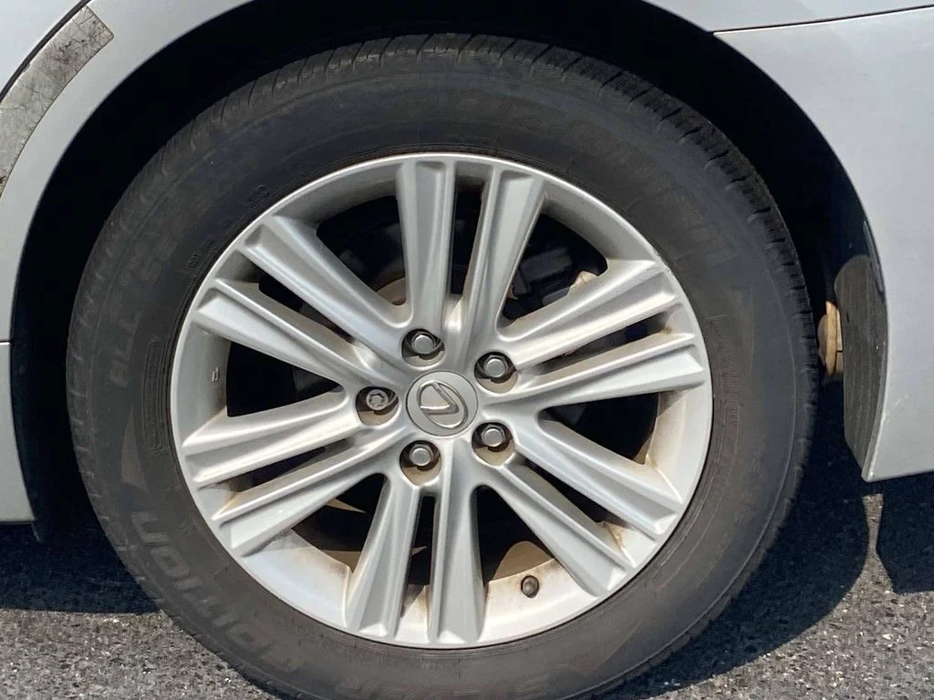 Used 2013 Silver Lexus 350 image 11