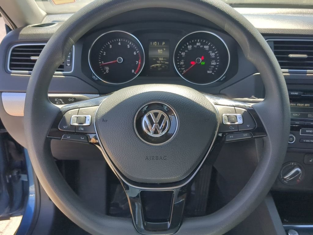 Used 2015 Blue Volkswagen 1.8T SE image 27