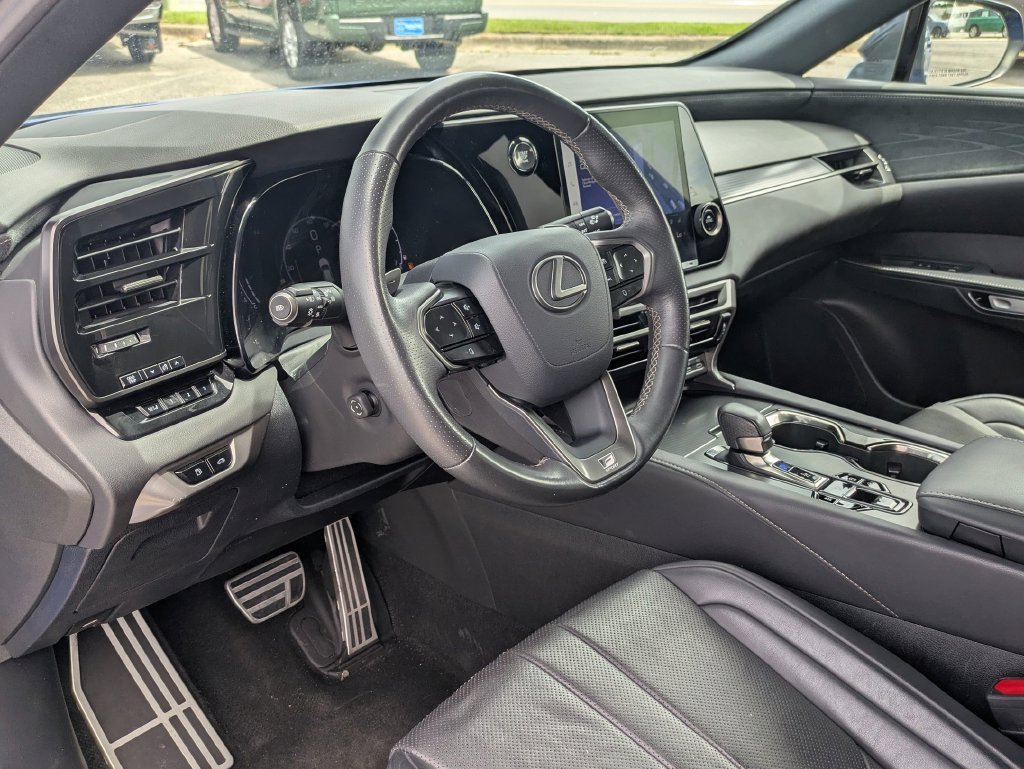 Used 2023  Lexus 350 F Sport Handling image 35