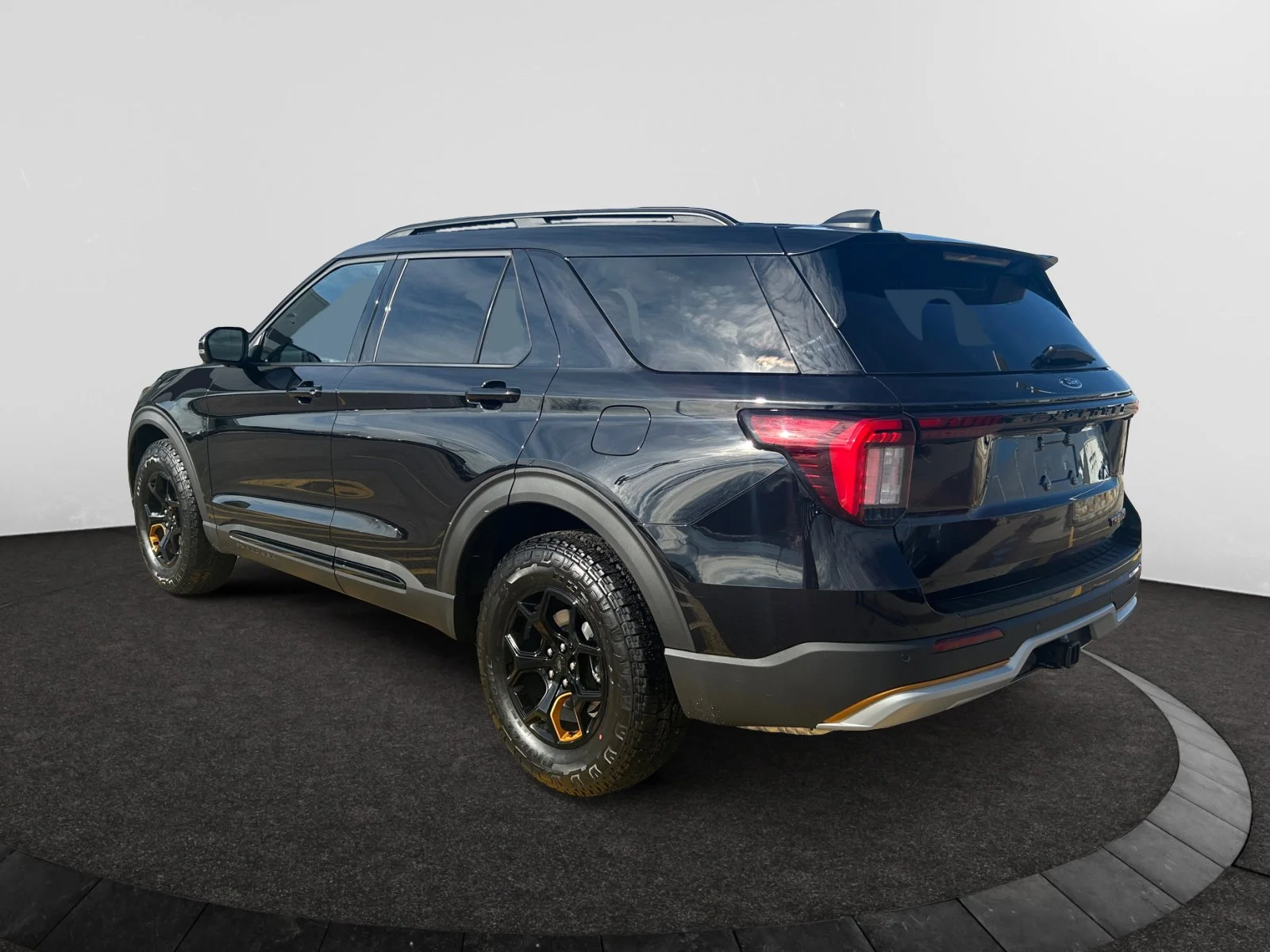 New 2026 Agate Black Metallic Ford Tremor image 3