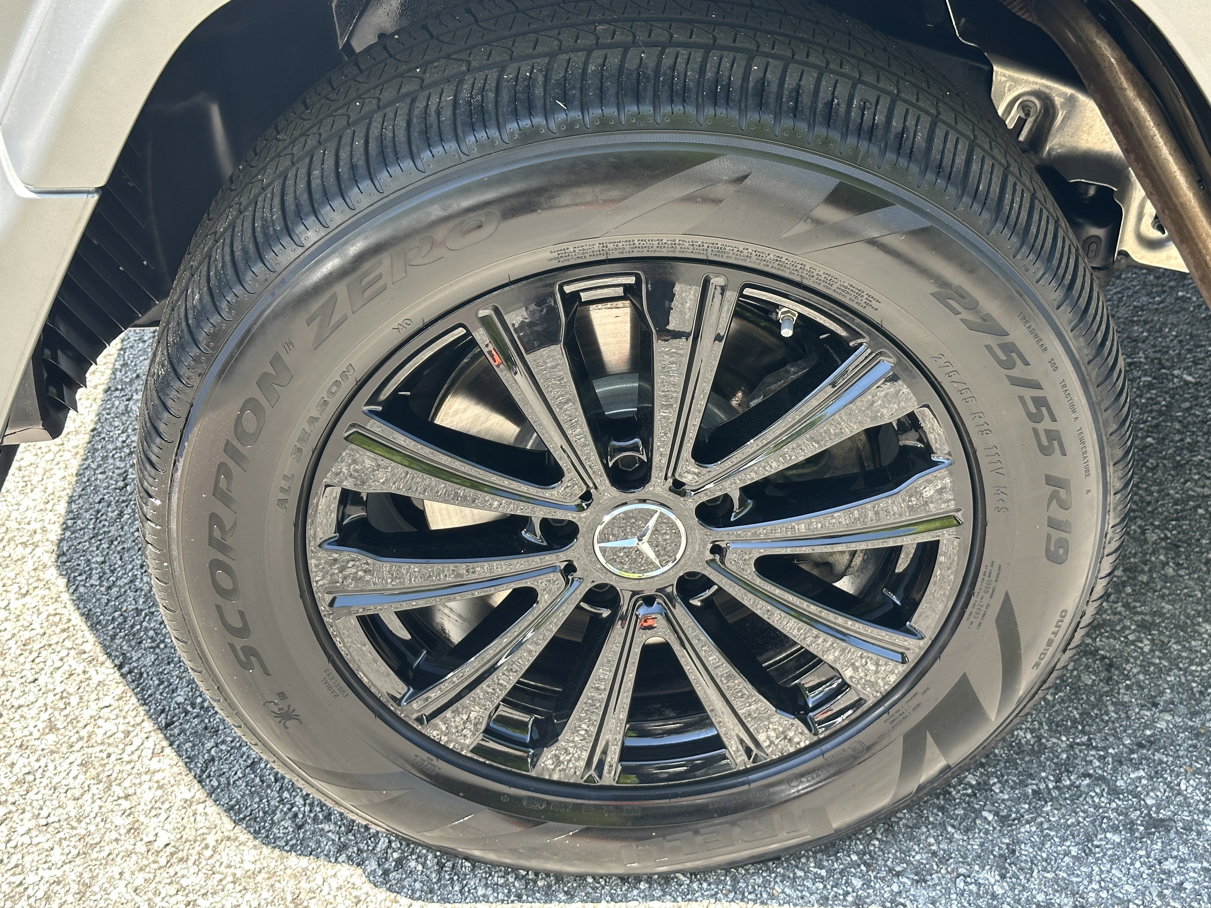 Used 2022 Platinum Magno Mercedes-Benz G 550 image 31