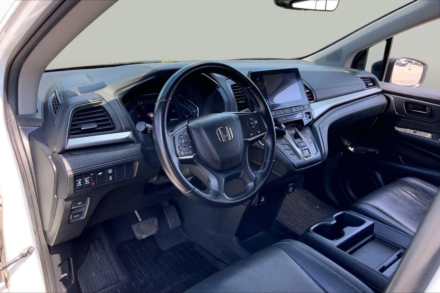 Used 2021 Platinum White Pearl Honda EX-L image 17