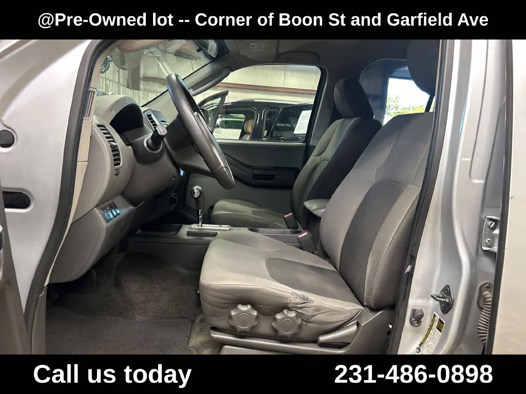 Used 2012 Silver Nissan S image 14