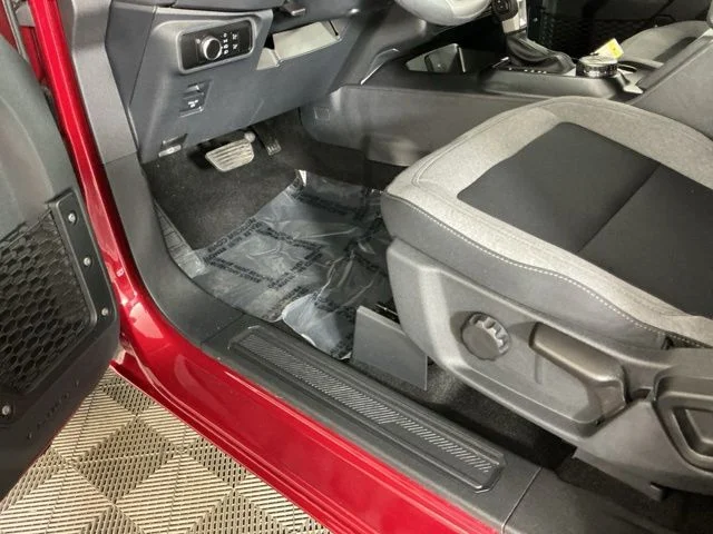 Used 2026 Red Ford Base image 15