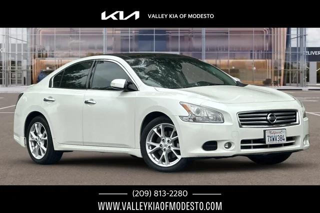 Pre-Owned 2014 Nissan Maxima 3.5 SV