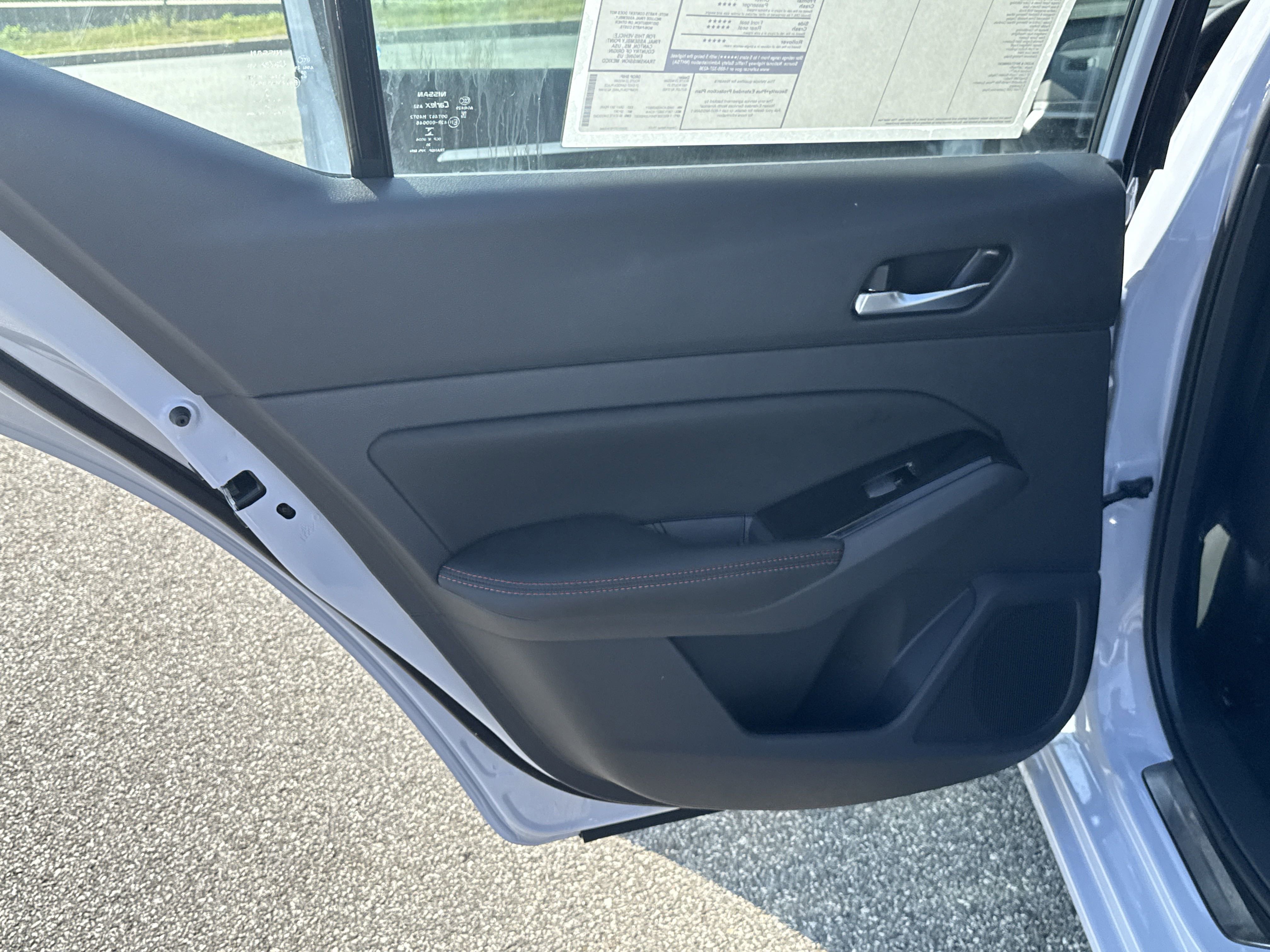 2025 Nissan Altima SR - Photo 6