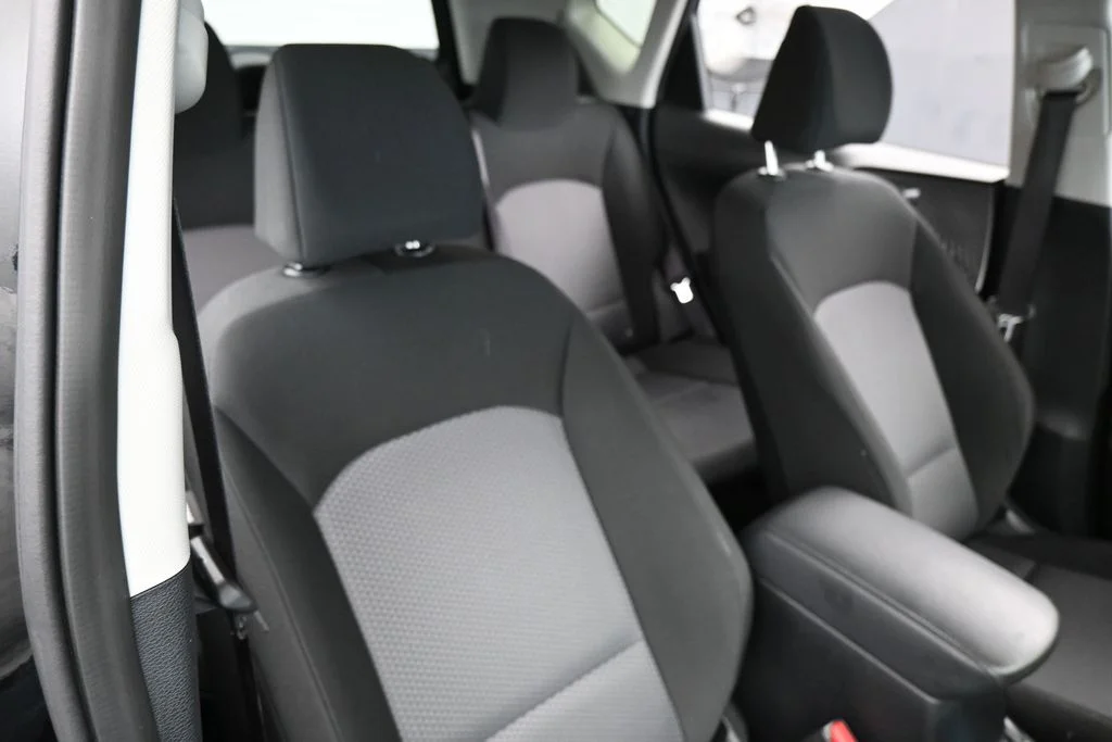 Used 2023 Fusion Black Kia S image 39