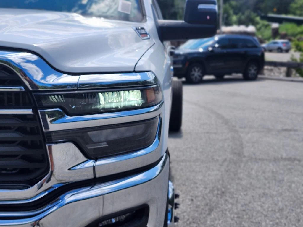 New 2026 Bright White Clearcoat RAM Tradesman image 9