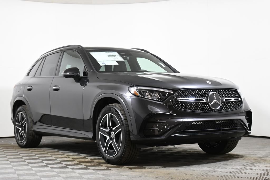 Used 2026 Graphite Grey Metallic Mercedes-Benz GLC 300 image 9