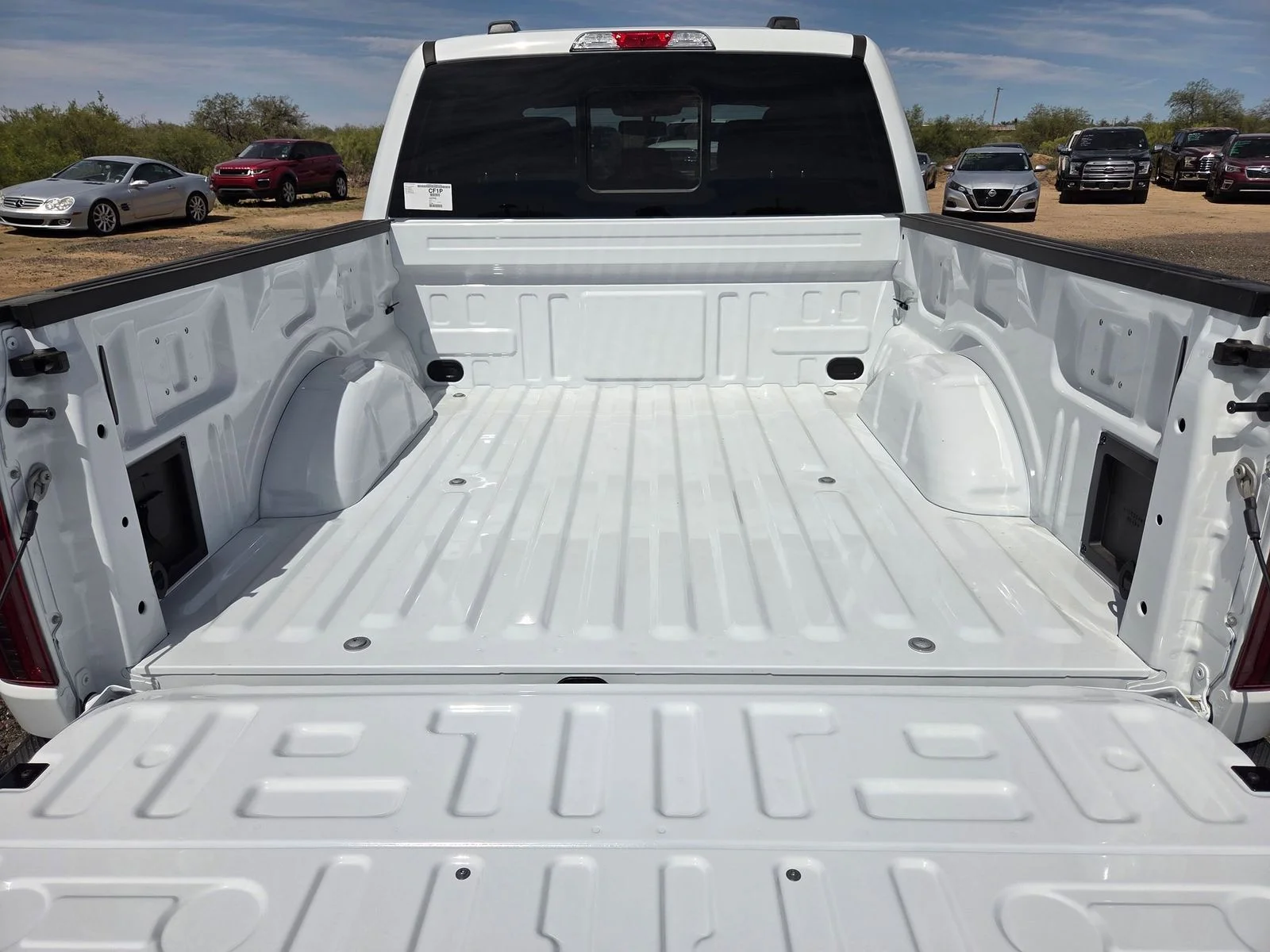 New 2026 Oxford White Ford XLT image 6
