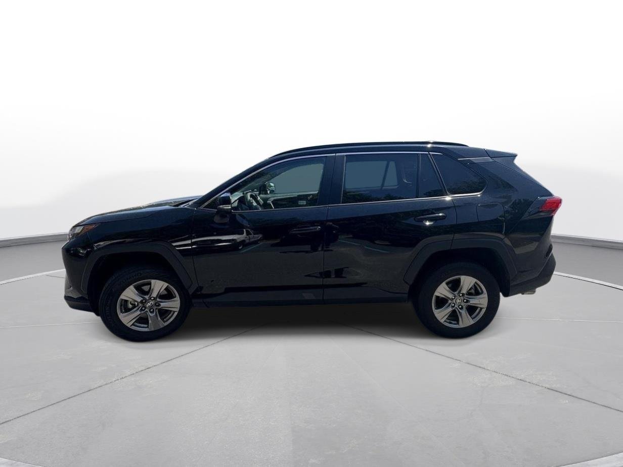 Used 2025 Midnight Black Metallic Toyota XLE image 9
