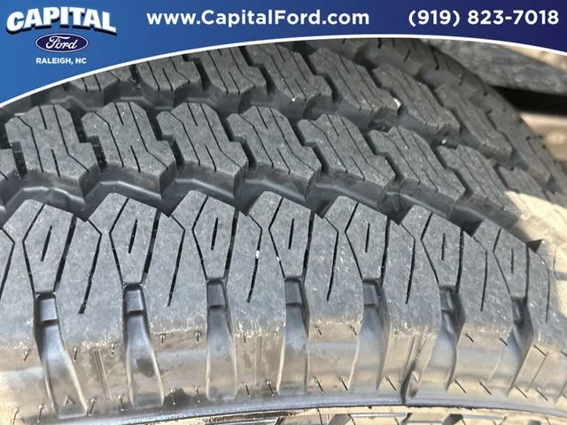 Used 2024 Silver Ford XLT image 14
