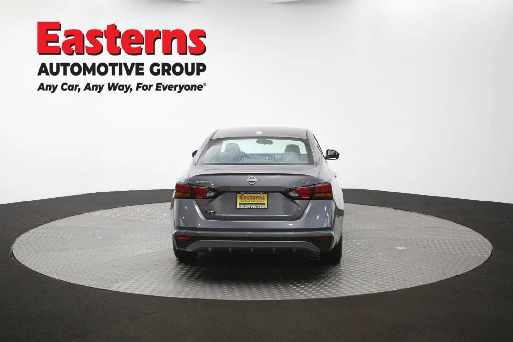 Used 2024 Gray Nissan 2.5 SV image 38