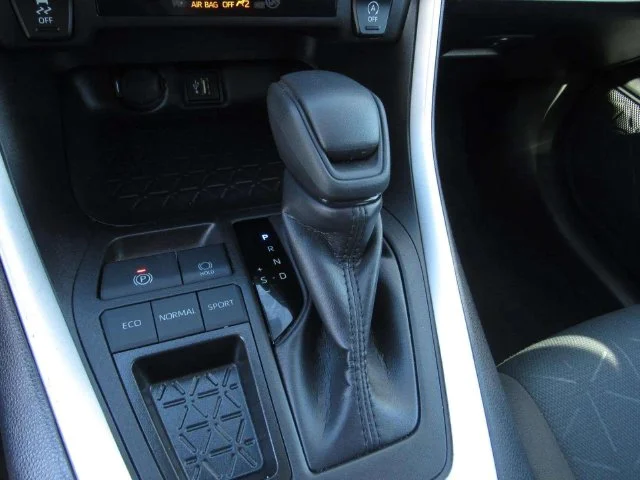 Used 2025 Midnight Black Metallic Toyota XLE image 20